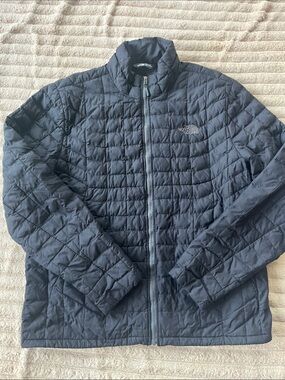 The North Face Men's Dark Navy Quilted Insulated Puffer Jacket